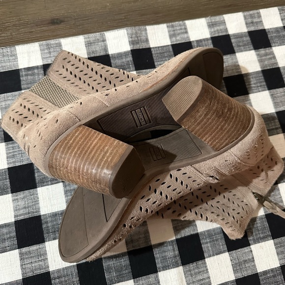 Toms Majorca Peep Toe Perf Suede Bootie in Desert Taupe - Picture 4 of 10